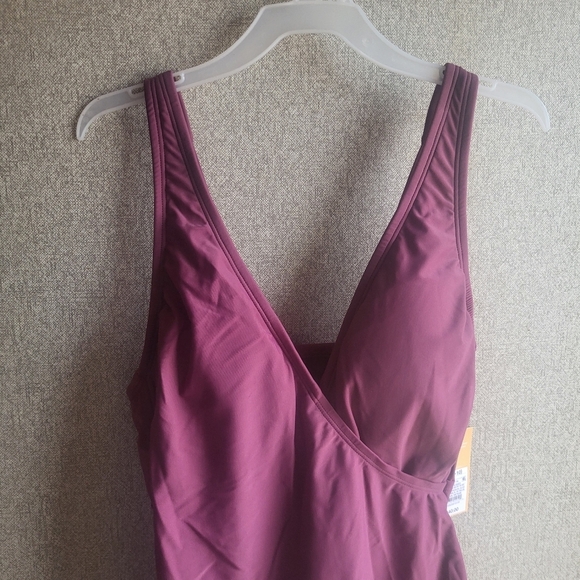 NWT $40 Kona Sol Swim Suit Dress One Piece Bathing Suit Med 8/10 Flattering - Picture 9 of 10